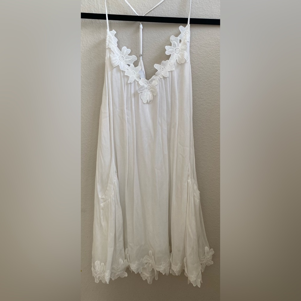 ✨3/$10✨ White Dress with Pockets